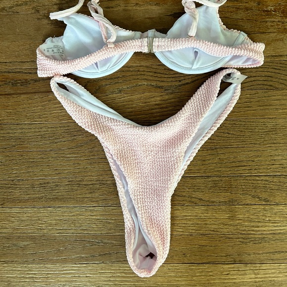 Bikini Set - Picture 2 of 2